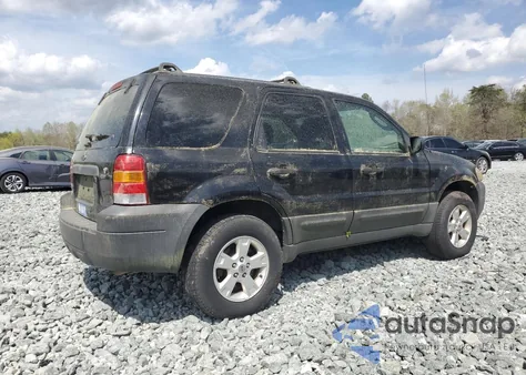 2006 Ford Escape Xlt z USA, uszkodzony, nr VIN 1FMCU93106KA12121